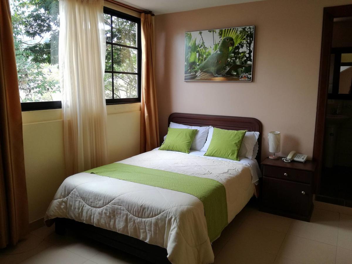 Hostal La Molienda Puyo Luaran gambar
