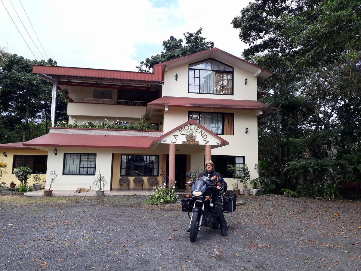 Hostal La Molienda Puyo Luaran gambar